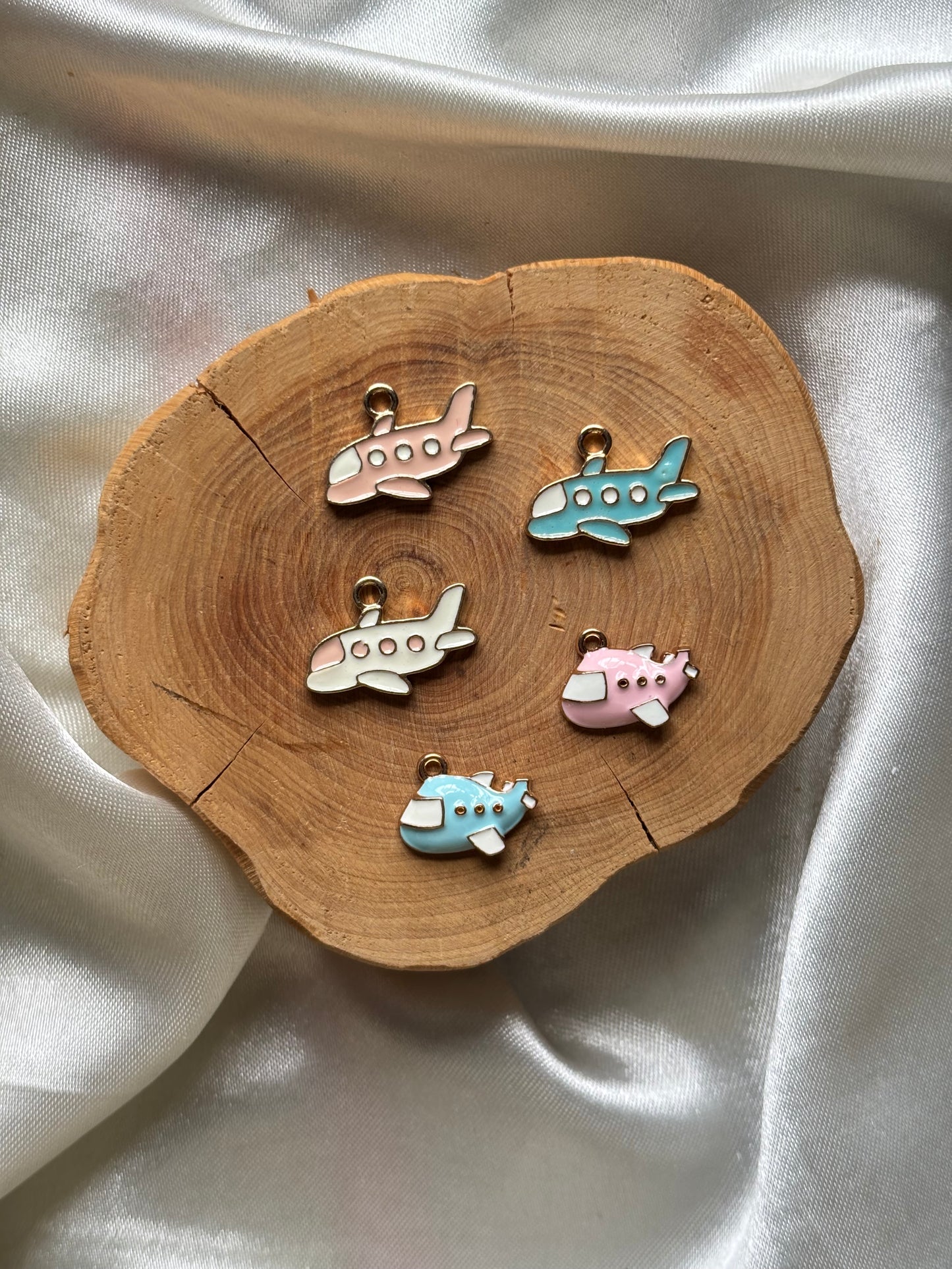 Airplane charms