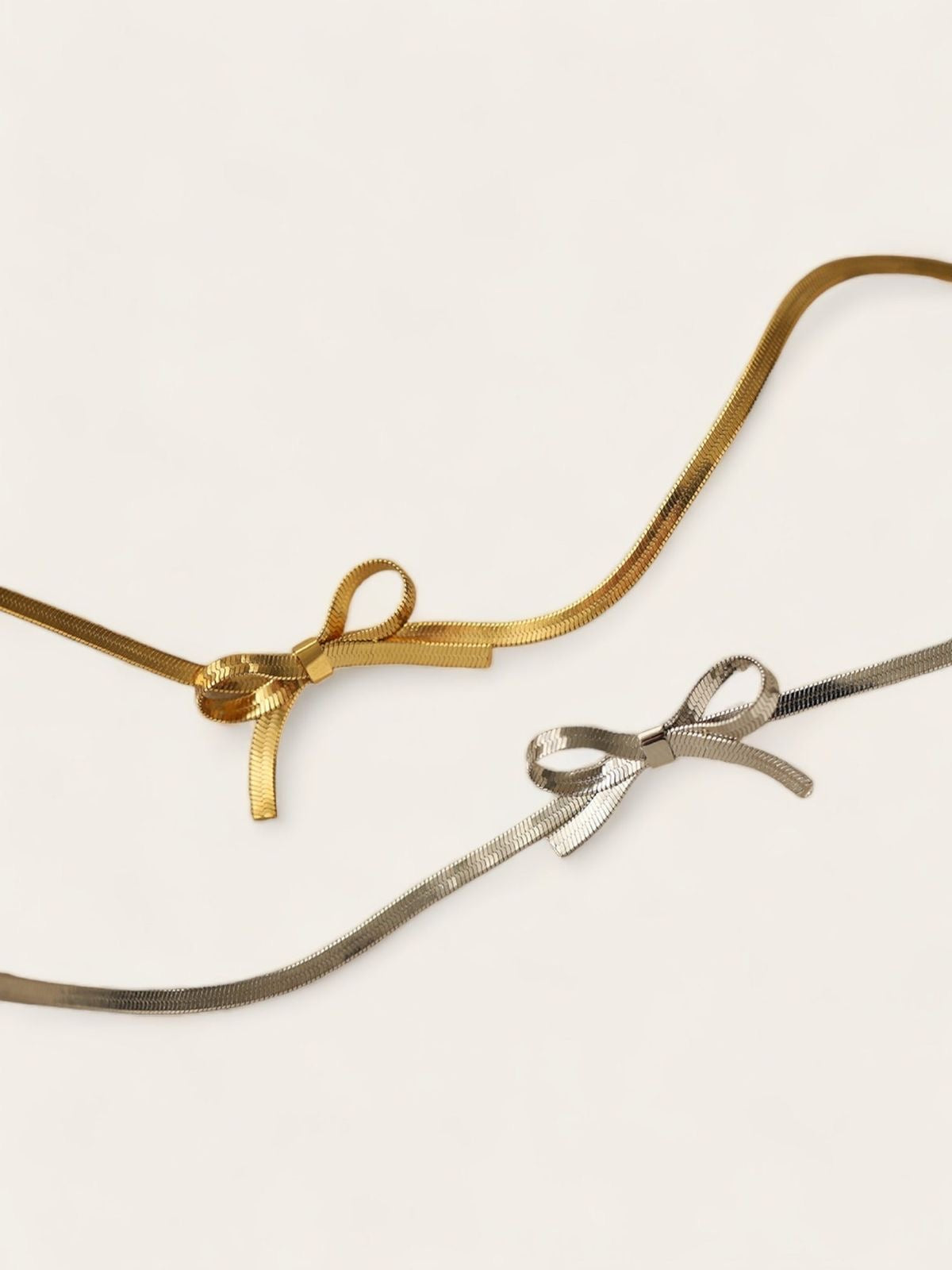 Croquette Bow Choker