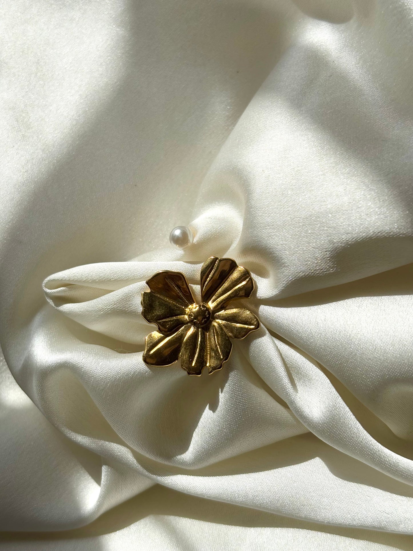 Peony Pearl Ring