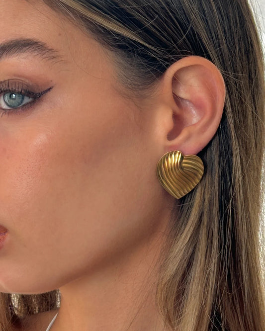 Ribbed Heart Earrings