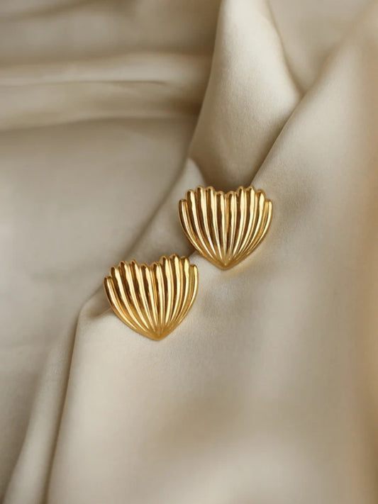Ribbed Heart Studs