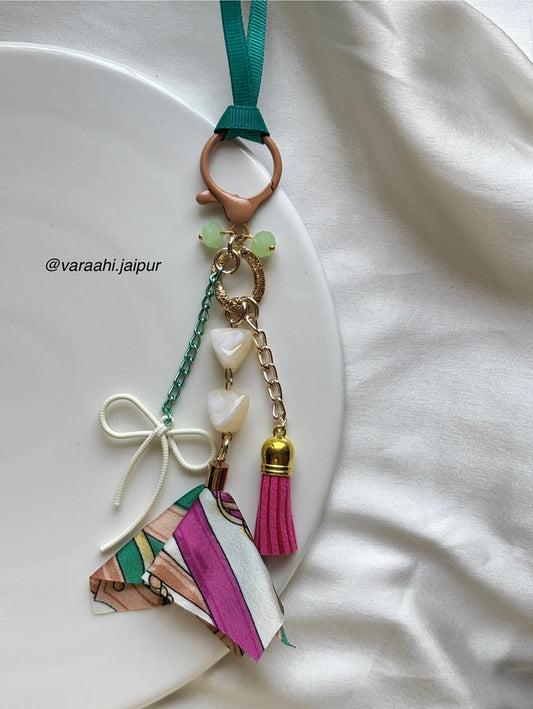 Bow Scarf Lumba