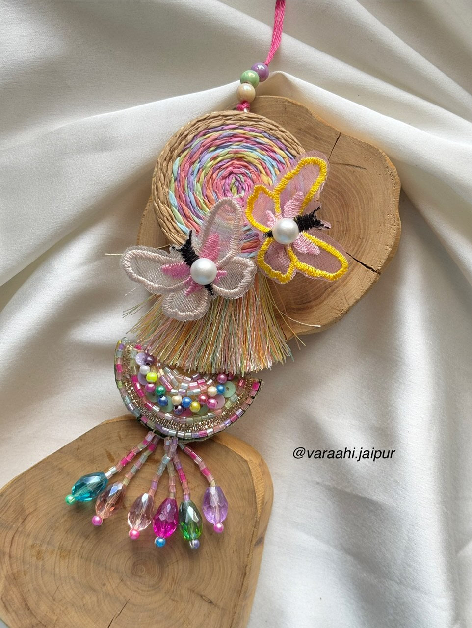 Butterfly Tassel Lumba