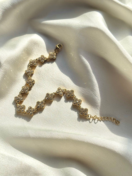 Clover bracelet