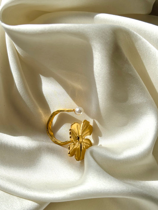 Peony Pearl Ring