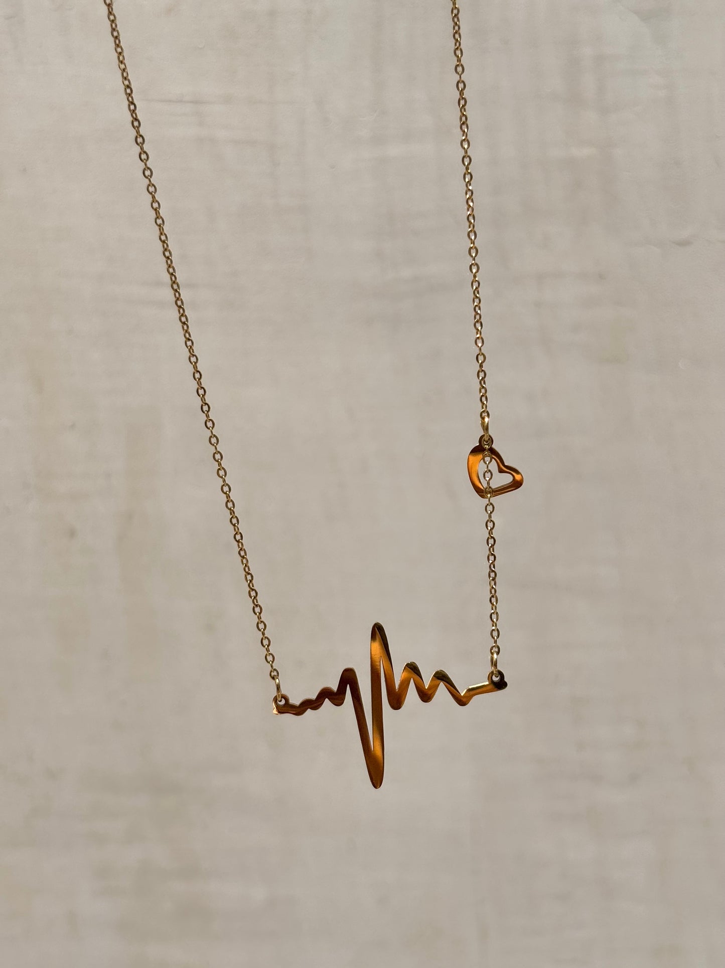 Heartbeat Neckpiece