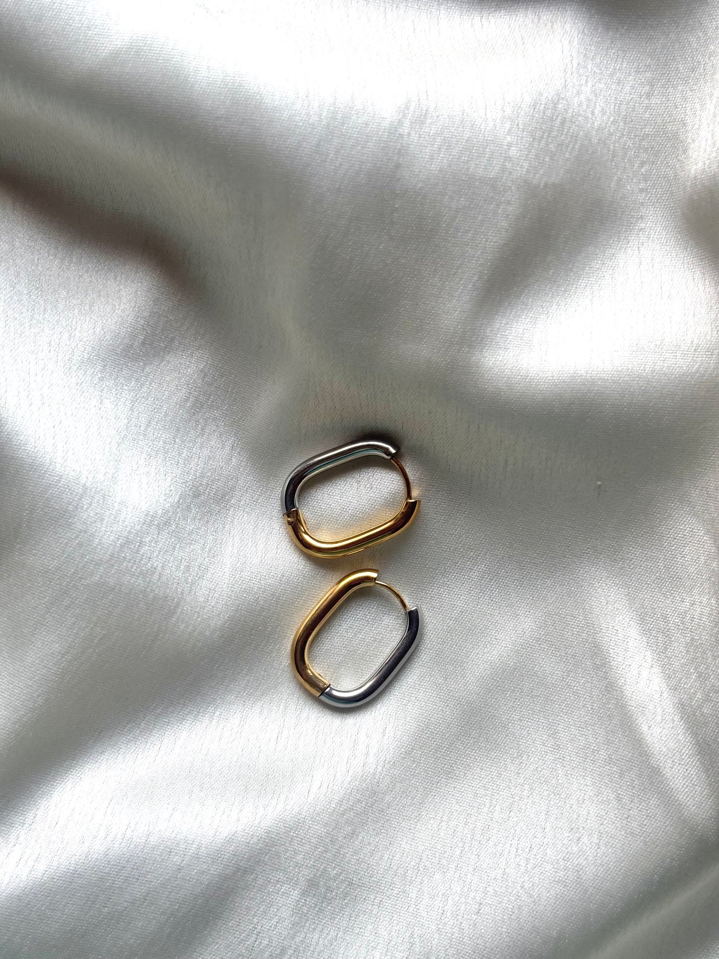 Ella Hoops