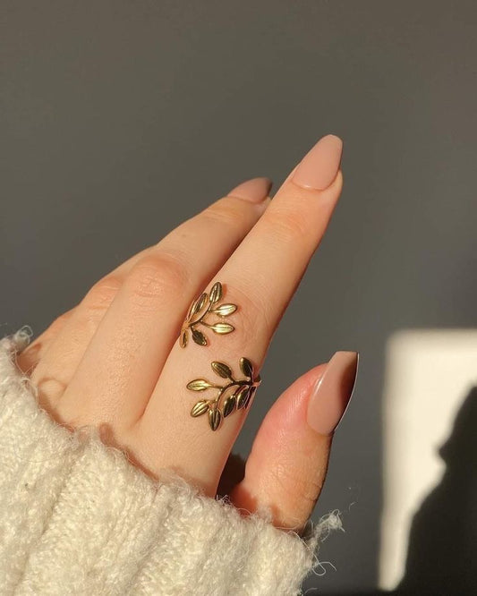 Leaflet Ring