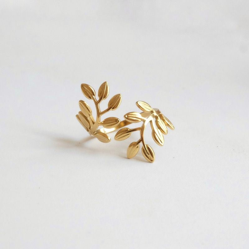 Leaflet Ring